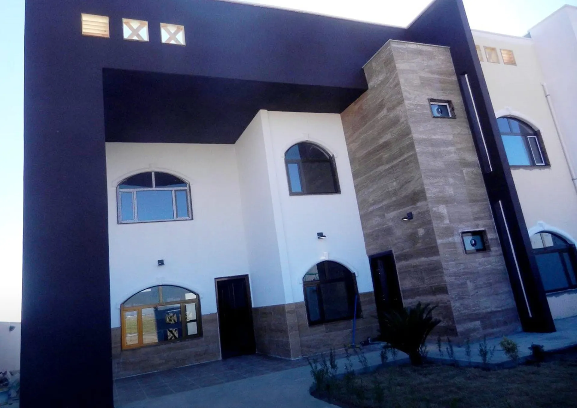 مجمع الأميرات السكني الاستثماري — صورة 3